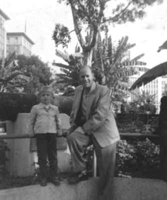 Krista & Robert in Pershing Square in 1959